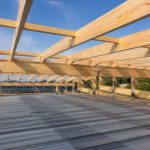 Charpente bois pour bac acier : choix, pose et conseils de construction