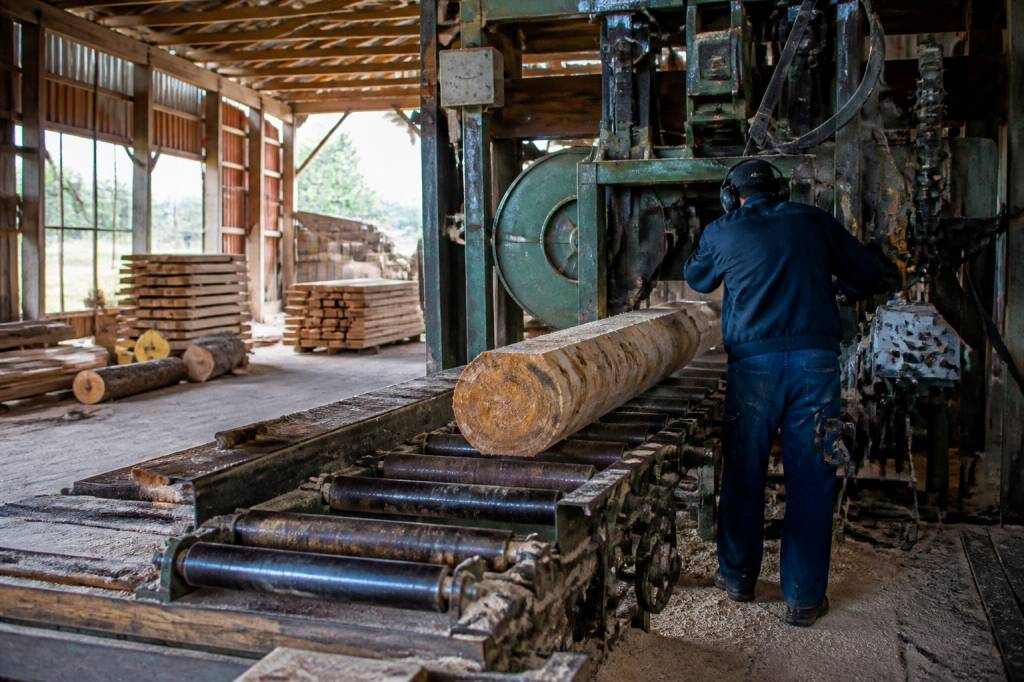 Lumber mill near me : comment trouver une scierie fiable près de chez vous