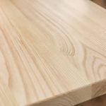 Frêne bois : caractéristiques, utilisations et conseils pour bien le choisir