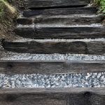 Traverses rail : usages, choix du bois et conseils d’achat