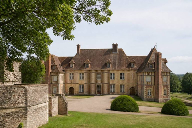 Château d’Ablon : histoire, architecture et patrimoine normand