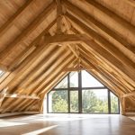 Charpente sans entrait : principes, avantages et contraintes de construction