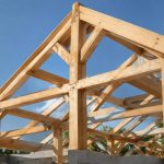 Charpente ferme traditionnelle : principes, avantages et usages en construction