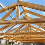 Charpente ferme : comprendre les principes et les avantages de cette structure en bois